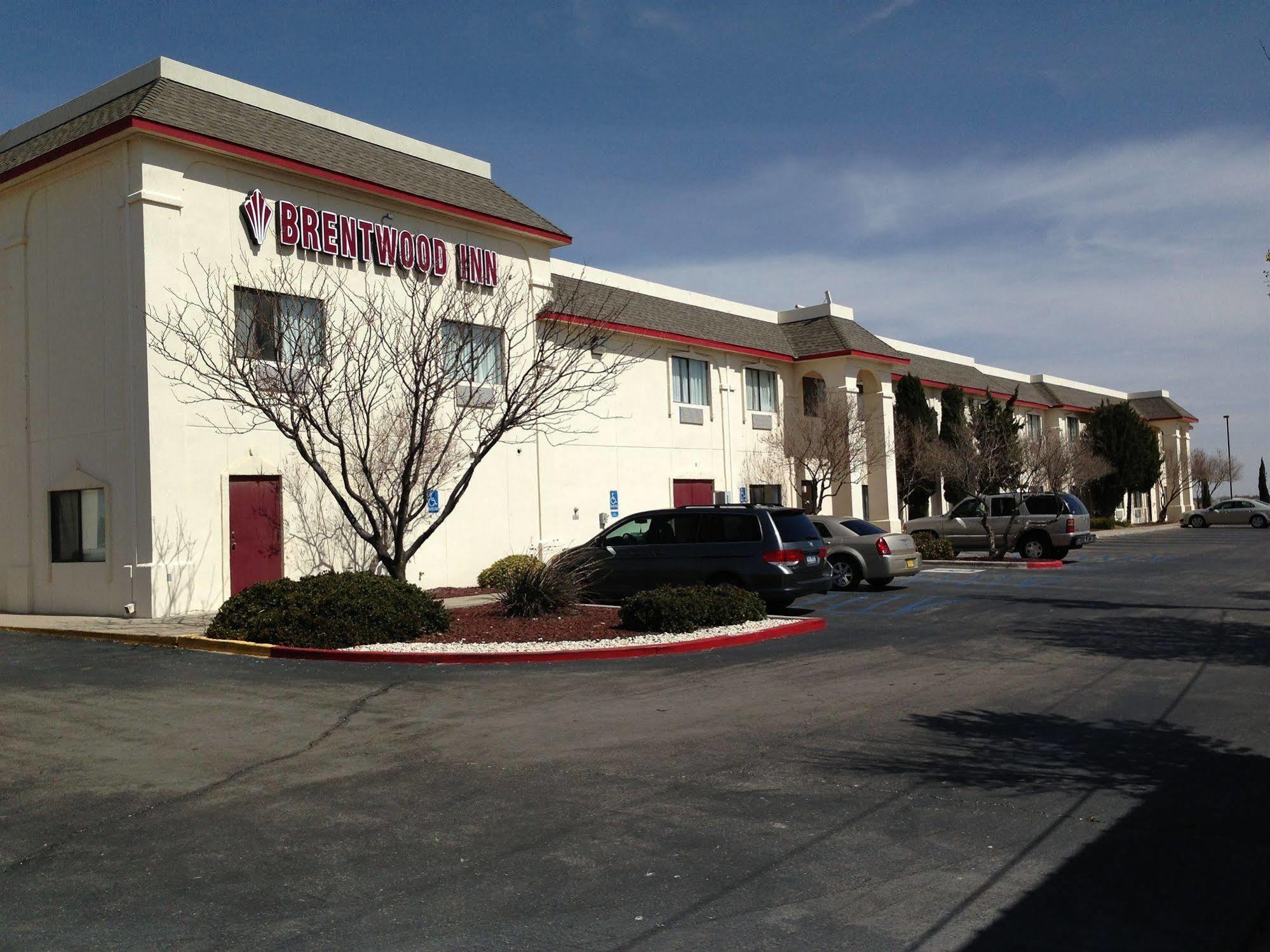 Brentwood Inn & Suites Хобс Екстериор снимка